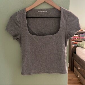 Abercrombie Short-Sleeve Squareneck Tee ~ Gray ~ Size XS